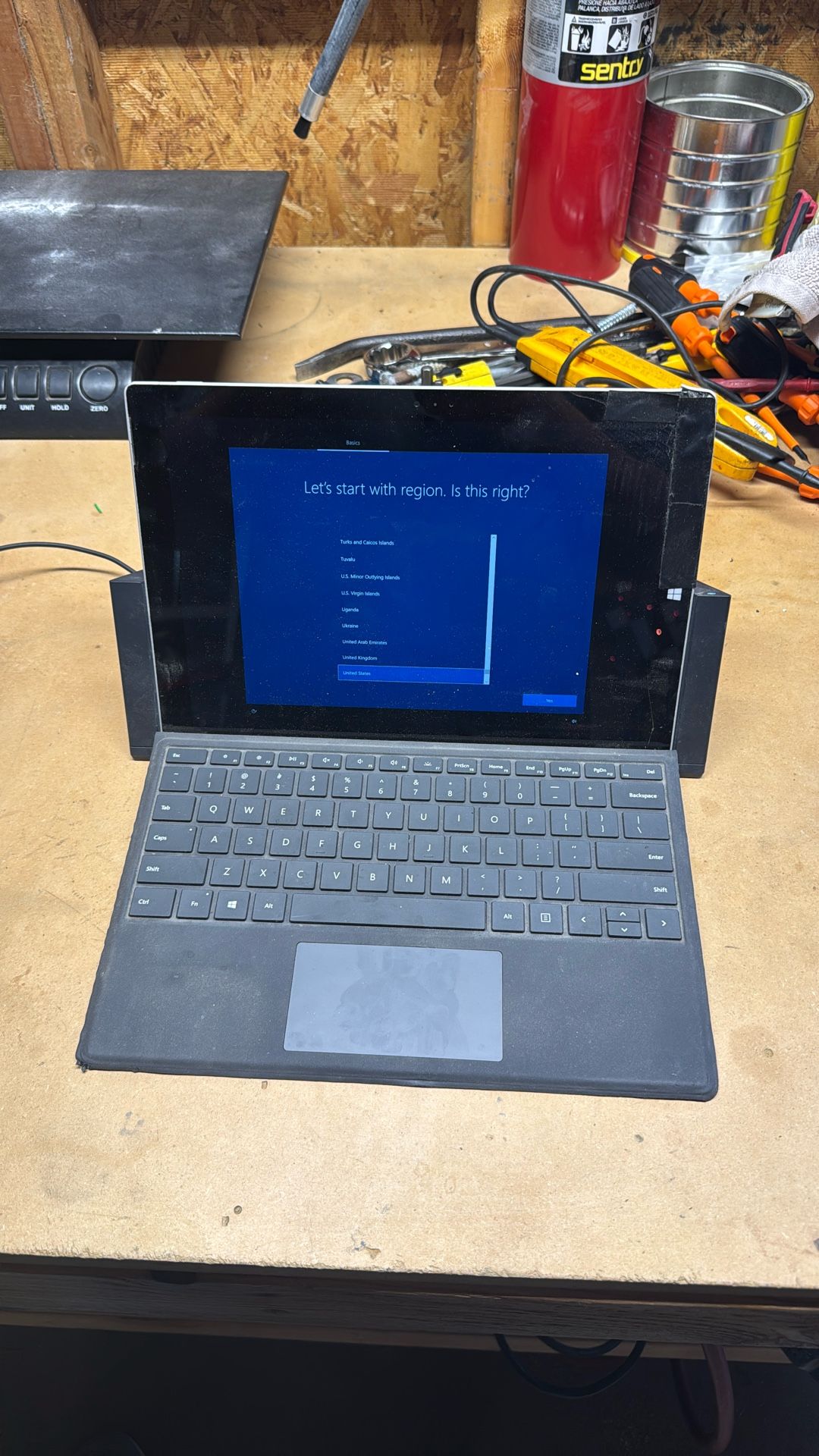 Surface Pro 3 Cracked Screen With Dock Works