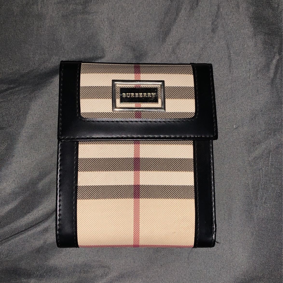 Burberry Check Cardholder for Sale in El Monte, CA - OfferUp