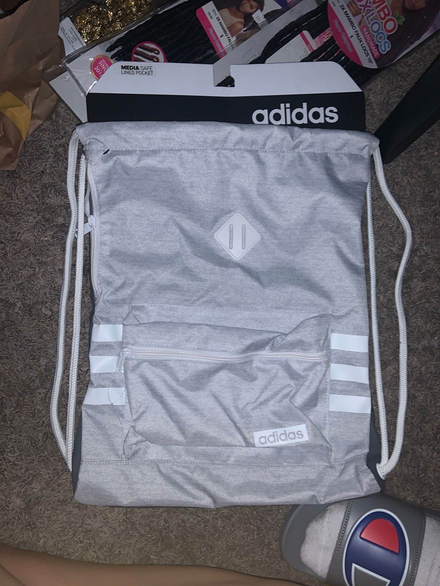 Adidas jaw string bag