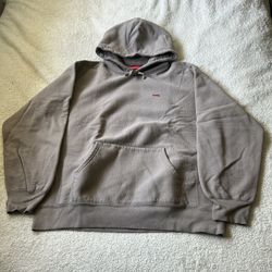 Supreme Small Logo Hoodie