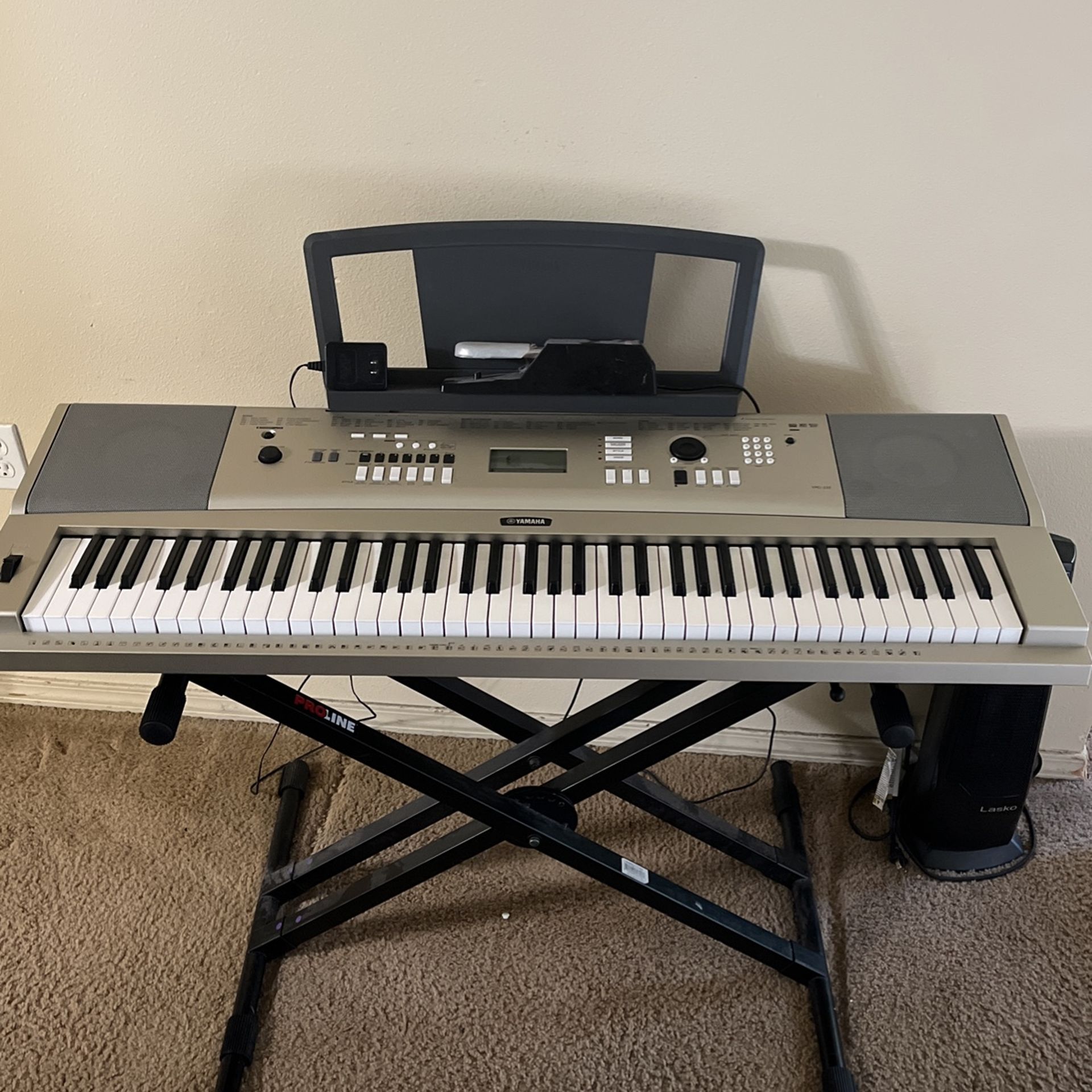Yamaha YPG-235 Piano