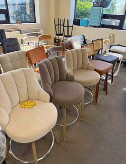 📣 HUGE FURNITURE SALE — Sofas, Gaming Chairs, Office Chairs, Dining Chairs & Bar Stools! Come choos