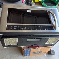 Fridgidaire Microwave 