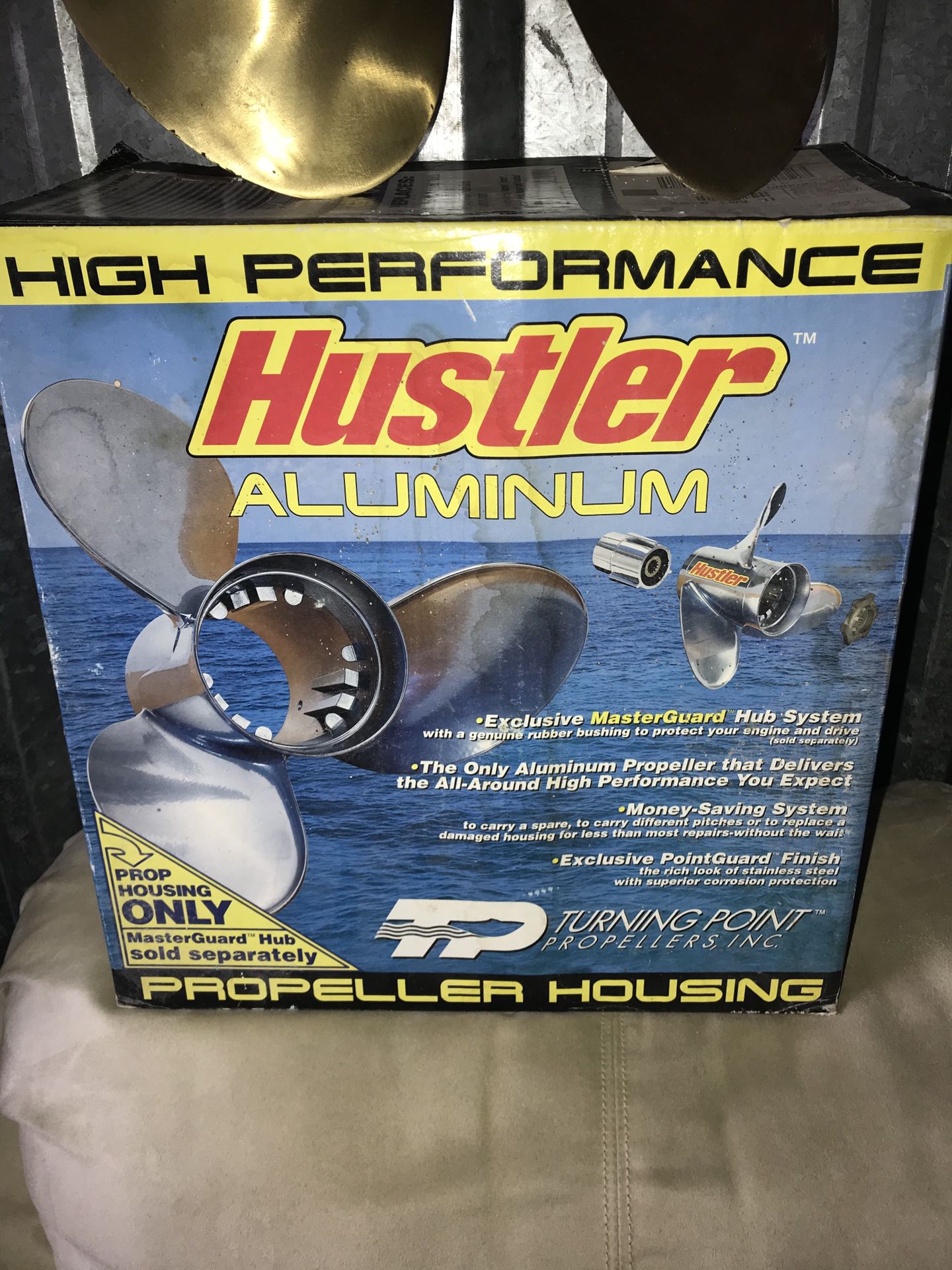 Brand new in box Hustler aluminum boat propreller