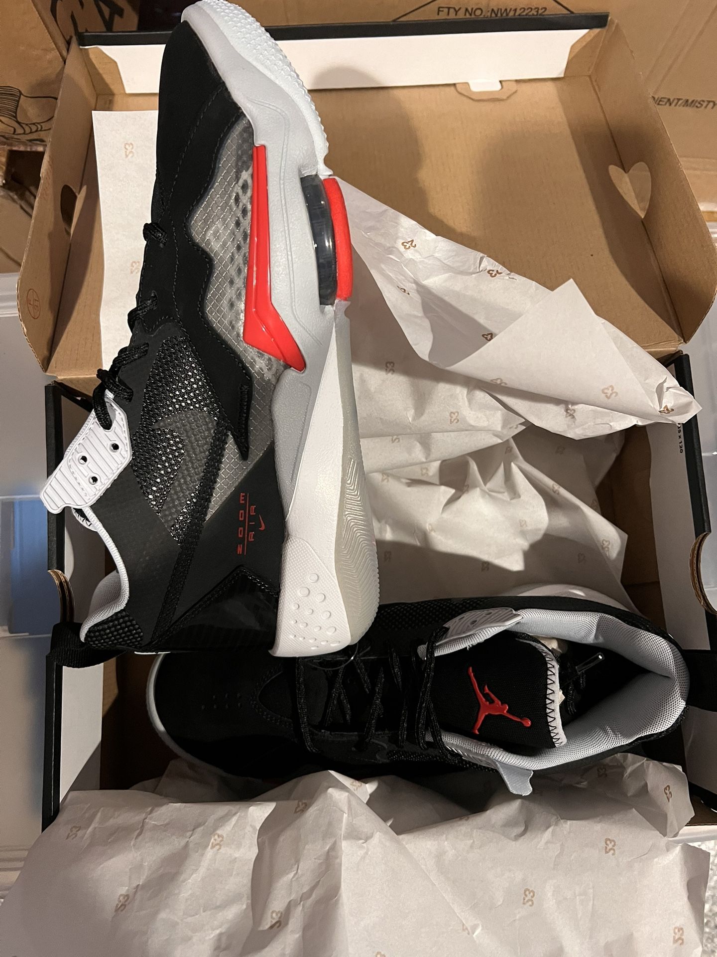 Jordan Zoom Air Brand New In Box