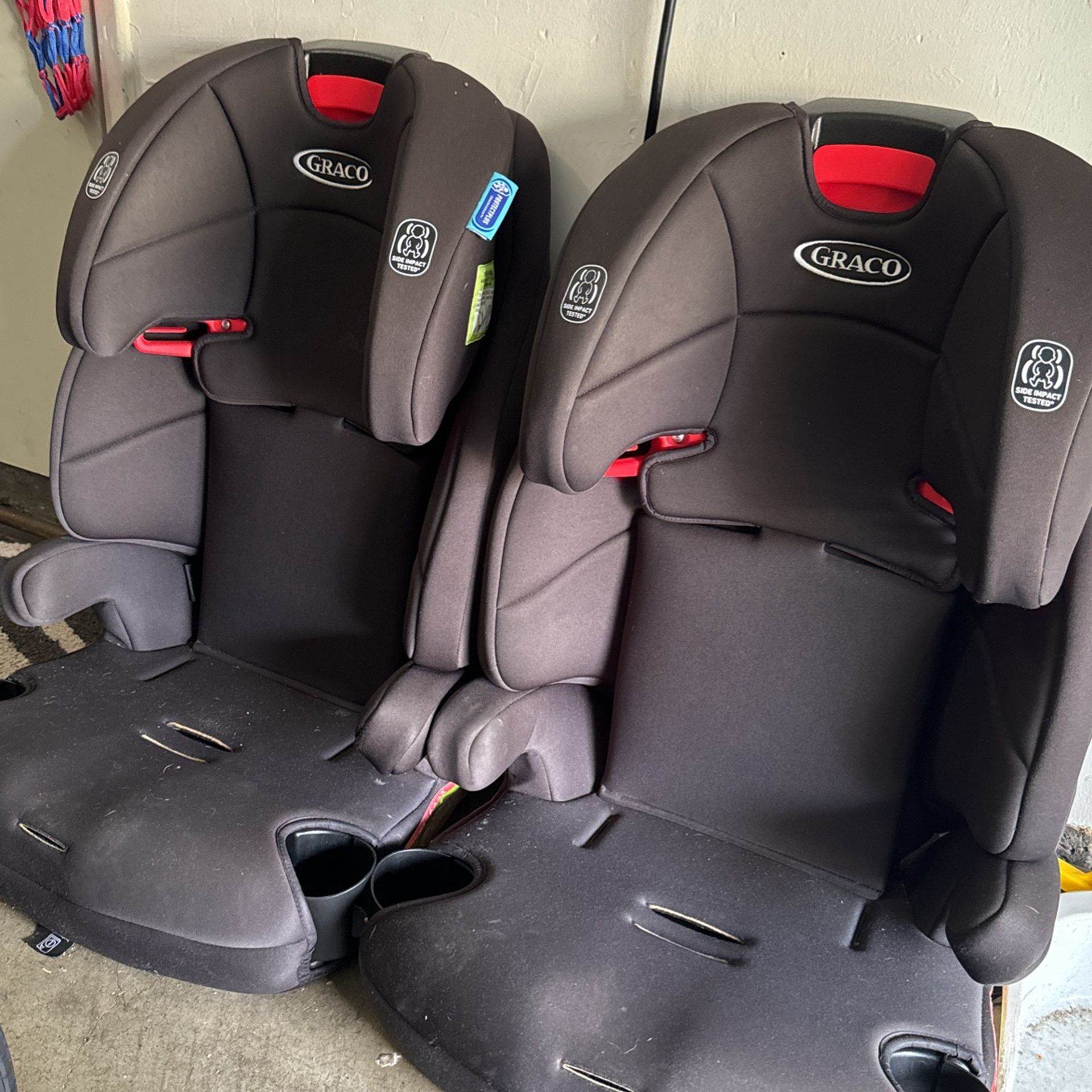 Two Graco Car Seat 