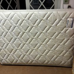 Full Size Mattress with Pillowtop and Spring Box
