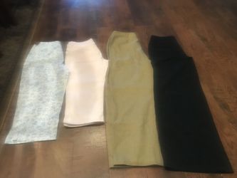 Capris and pants size 4 pickup In Southwest Bakersfield
