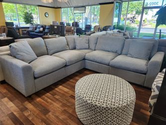 New Creekstone 5 Pc Deep Seated Sectional