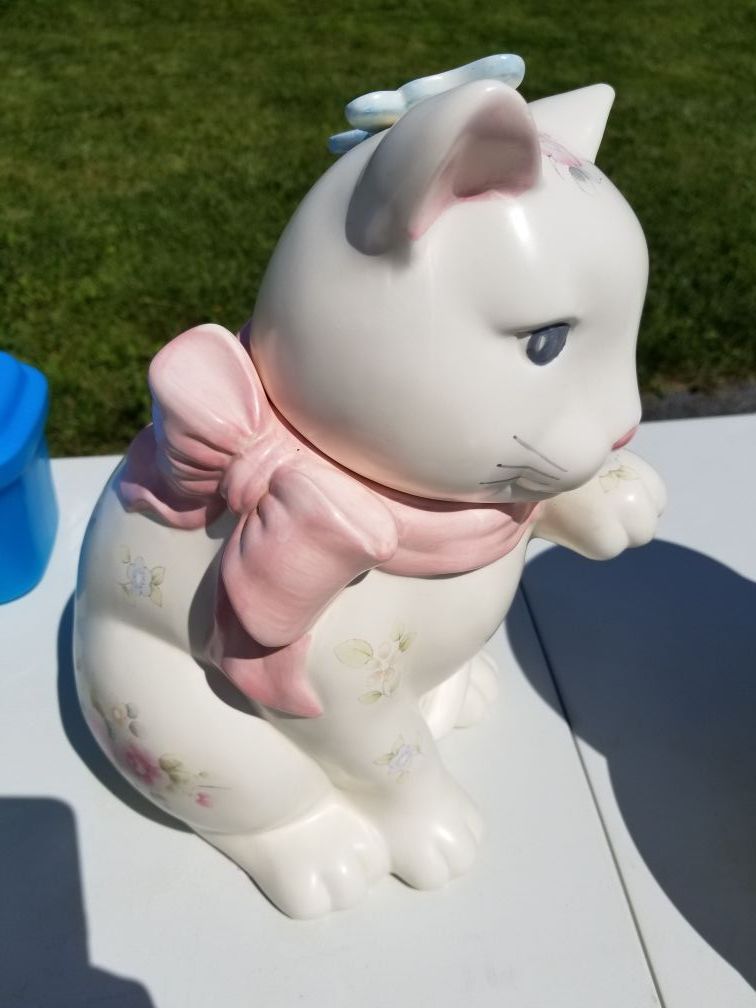 Pfaltzgraff tea rose cat cookie jar