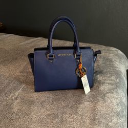 Michael Kors Selma Leather Médium Good 👍🏻