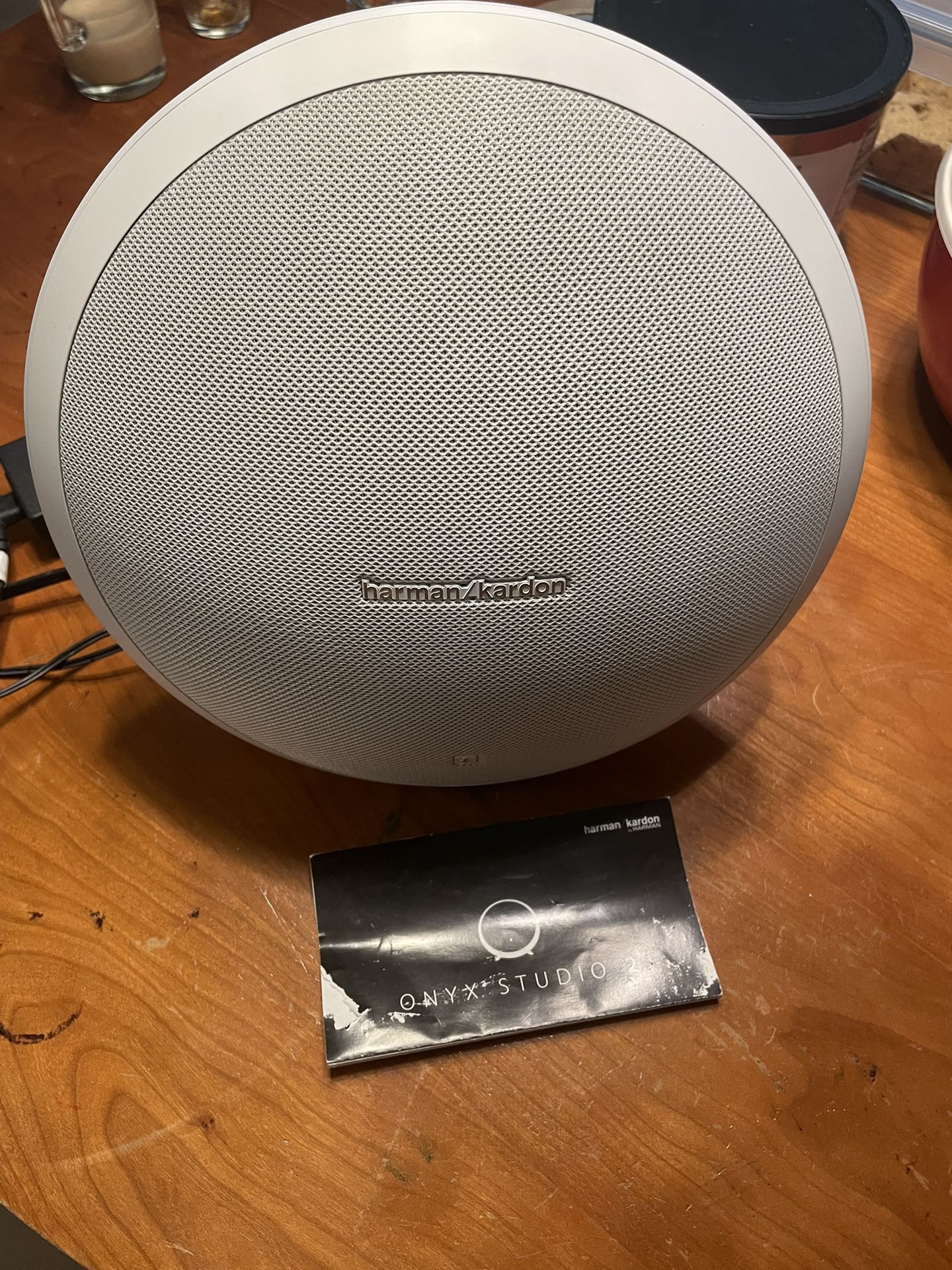 Harman Kardon Studio Onix 2 Bluetooth speaker