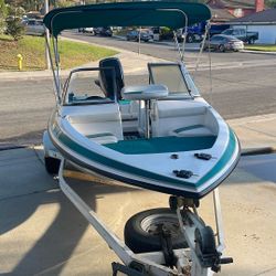 Bass Boat 