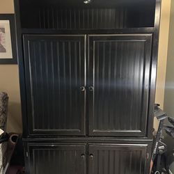 FREE: TV armoire