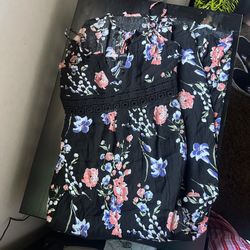 Women’s Clothing 