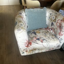 2x Side chair for Living room