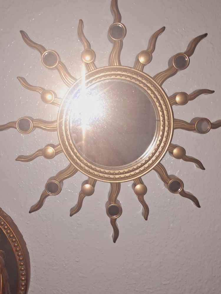 Medium Sized Gold Sun 🌞 Mirror