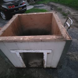 Dog House 