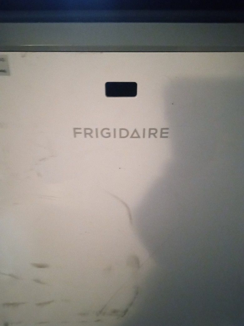 Air Conditioner Standing