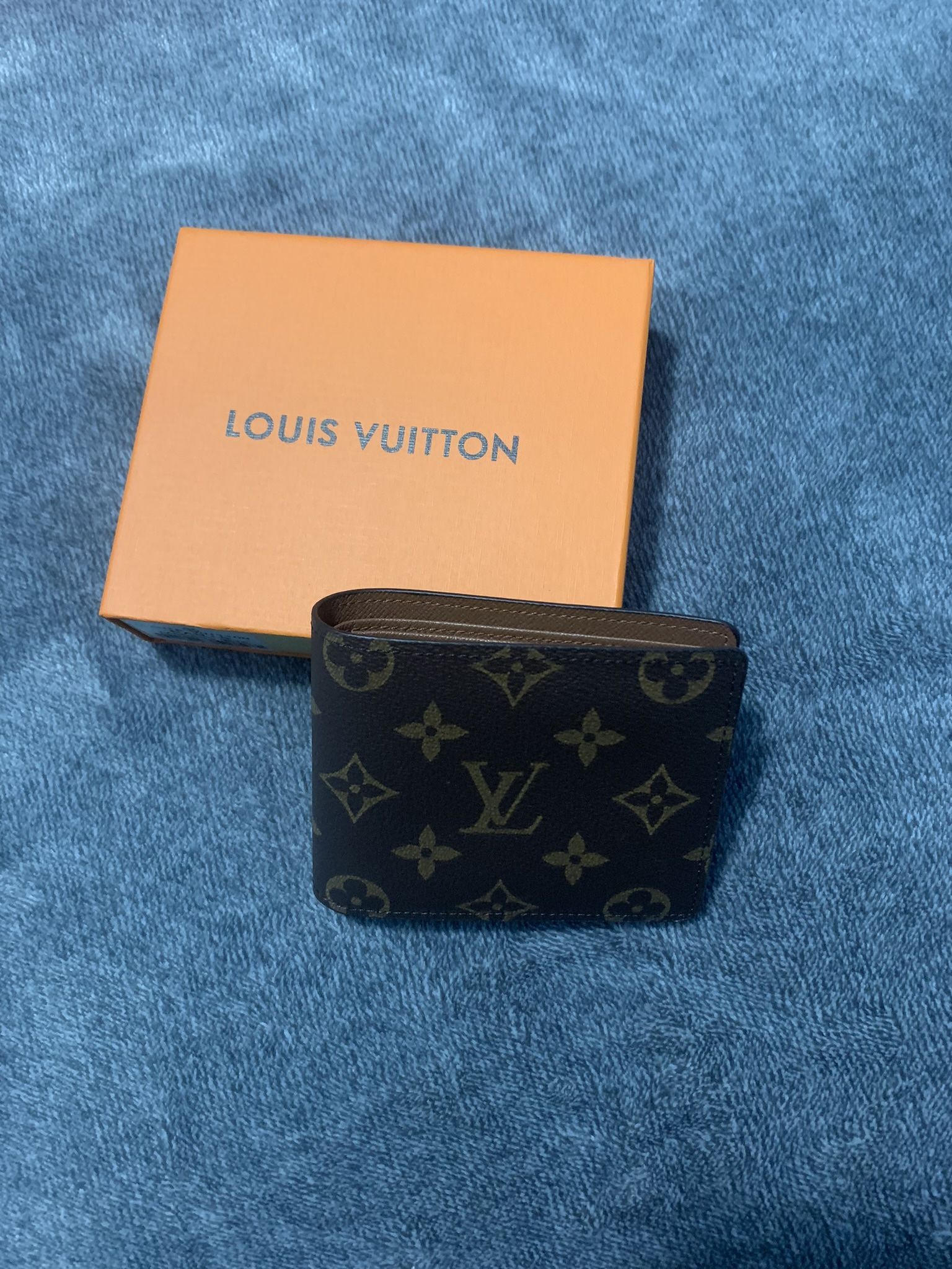 LOUIS VUITTON WALLET