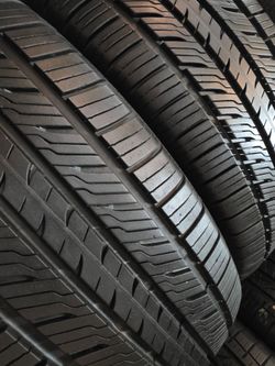 225/65/17 Yokohama Tire Set
