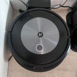 iRobot Roomba Combo j5 Robot - 2-in-1 Vacuum with Optional Mopping, Identifies & Avoids Obstacles Like Pet Waste & Cords, Clean by Room with Smart Map