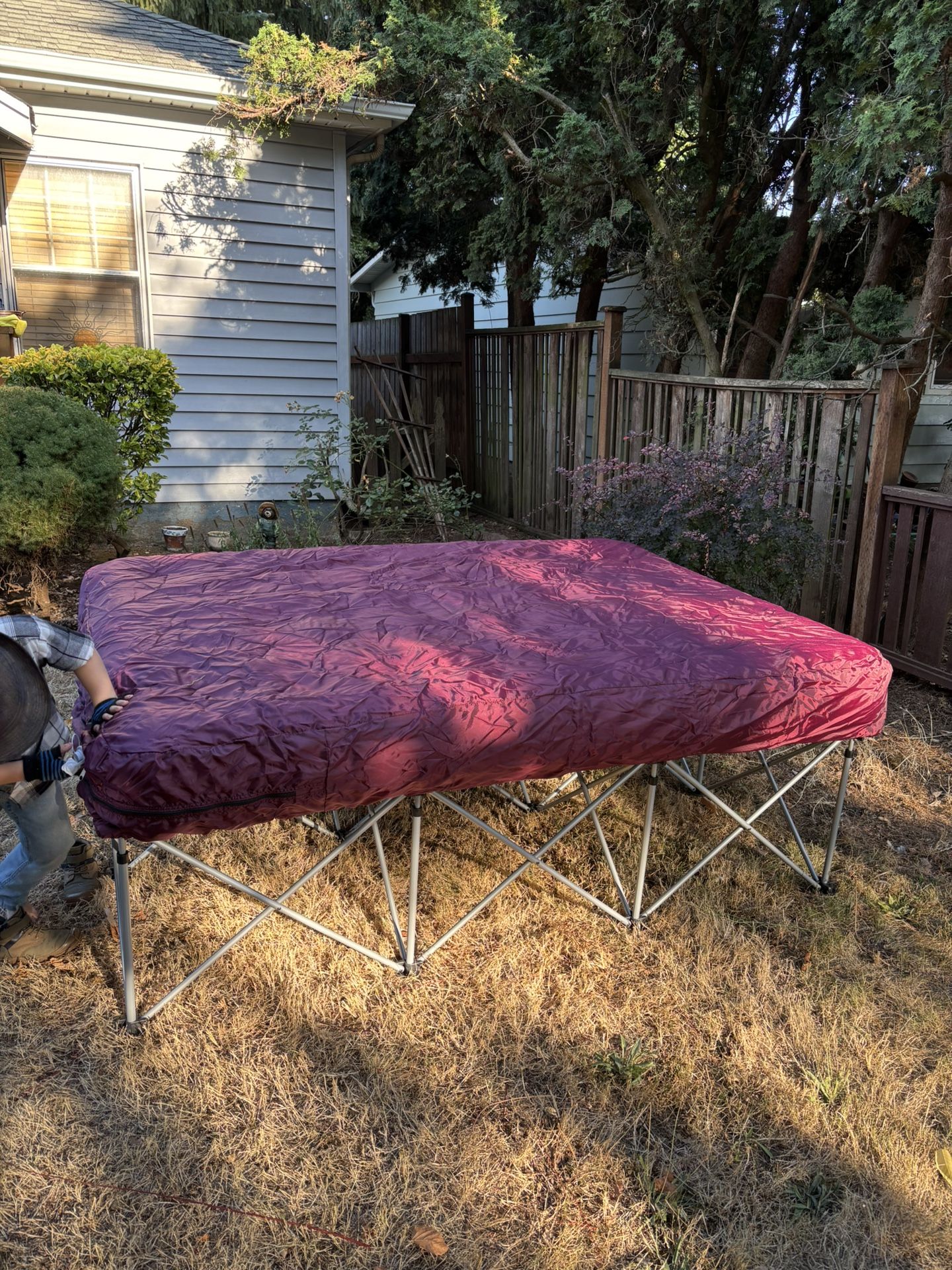 above ground bed / cot full / Air Mattress W/bostich Valve And Electric Pump W/fittings