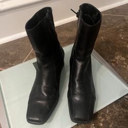 LEATHER UPPER BOOTS SIZE 7
