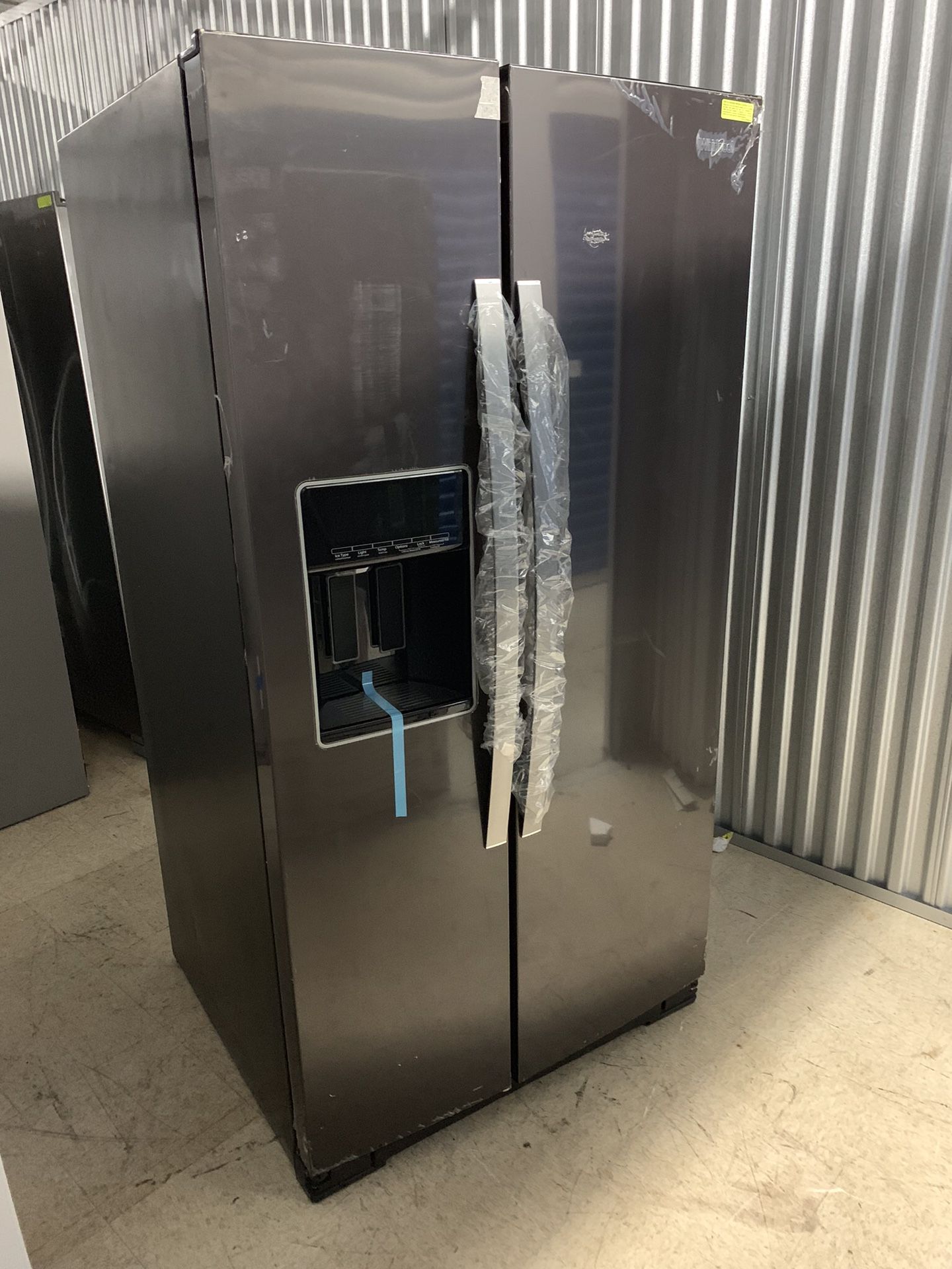 Refrigerator on sale, NUEVO