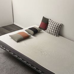 Ikea BEDDINGE Convertible Sofabed Frame & LÖVÅS Mattress (5.5” thick, medium firm & super comfortable) •3-Seat Sleeper Sofa Futon