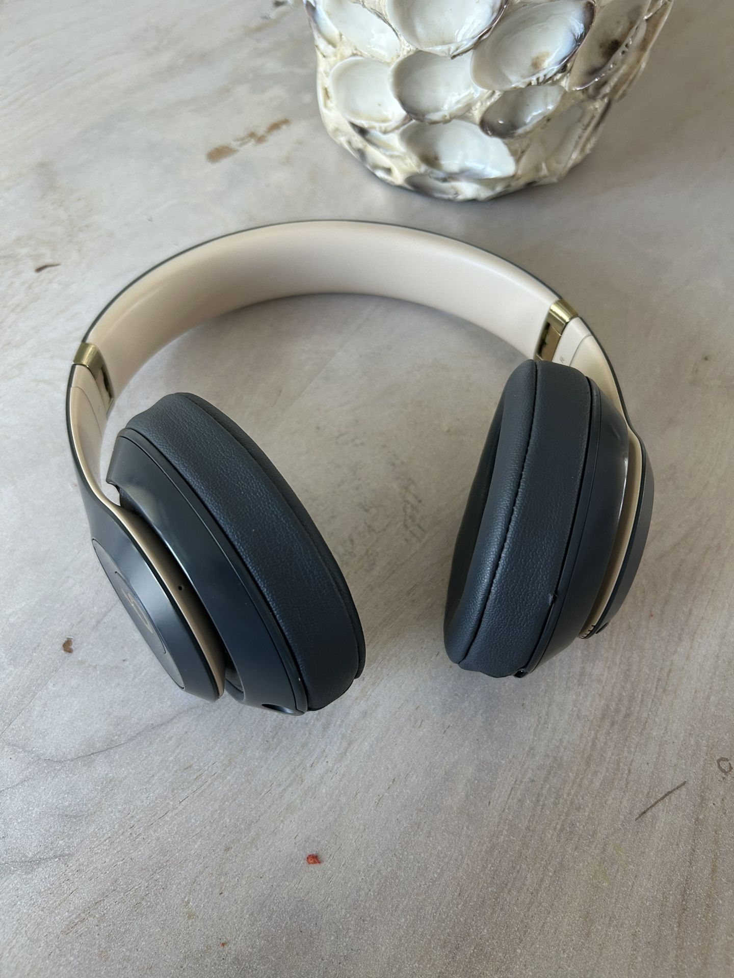 Studio Beats 3