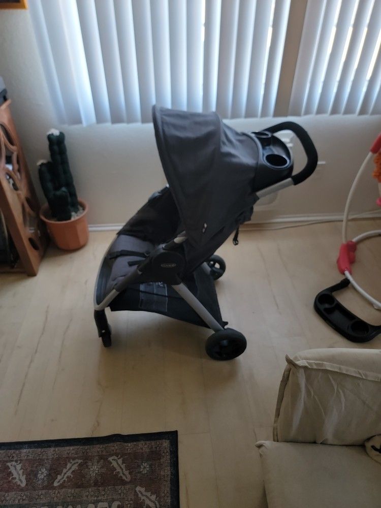 Graco Stroller Lightly Used