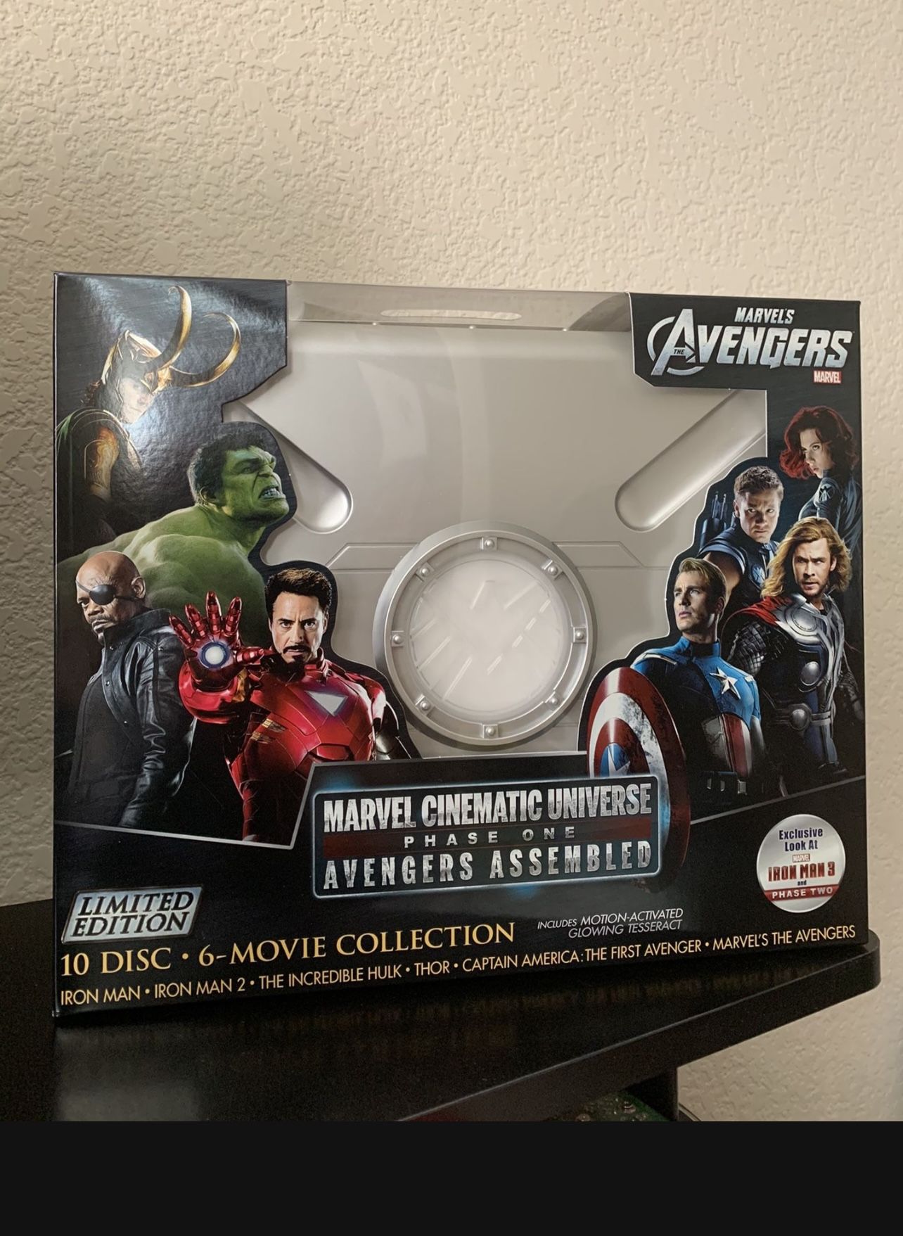 NEW Marvel Phase One SHIELD Briefcase Glowing Tesseract Blu-Ray 10 Disc / 6 Movie Collector Set