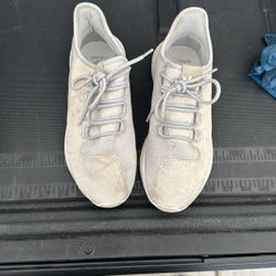 Gently Used Chalk  Adidas Originals Tubular Shadow