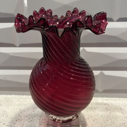 VTG Fenton? Cranberry Swirl Optic Glass Double Crimped Ruffled Bulbous Vase