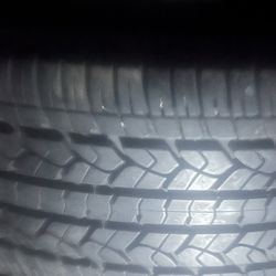 (1)245/60R18