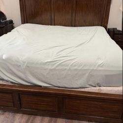 King-size bedroom set