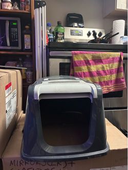 Litter Box Privacy Doors