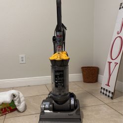 Vacuum Dyson