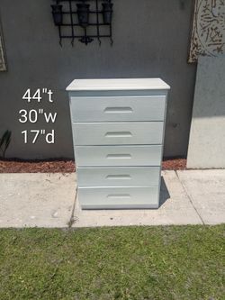 5 Drawer Satin White Chest