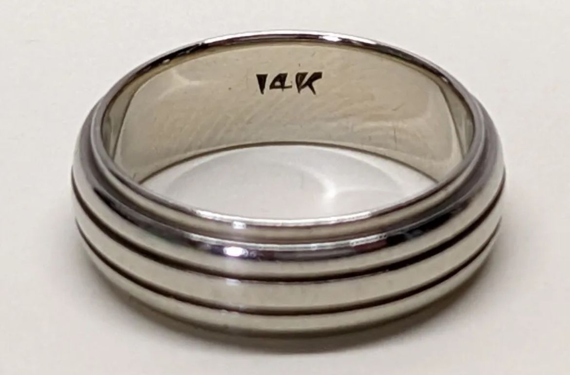 14k White Gold Band Ring
