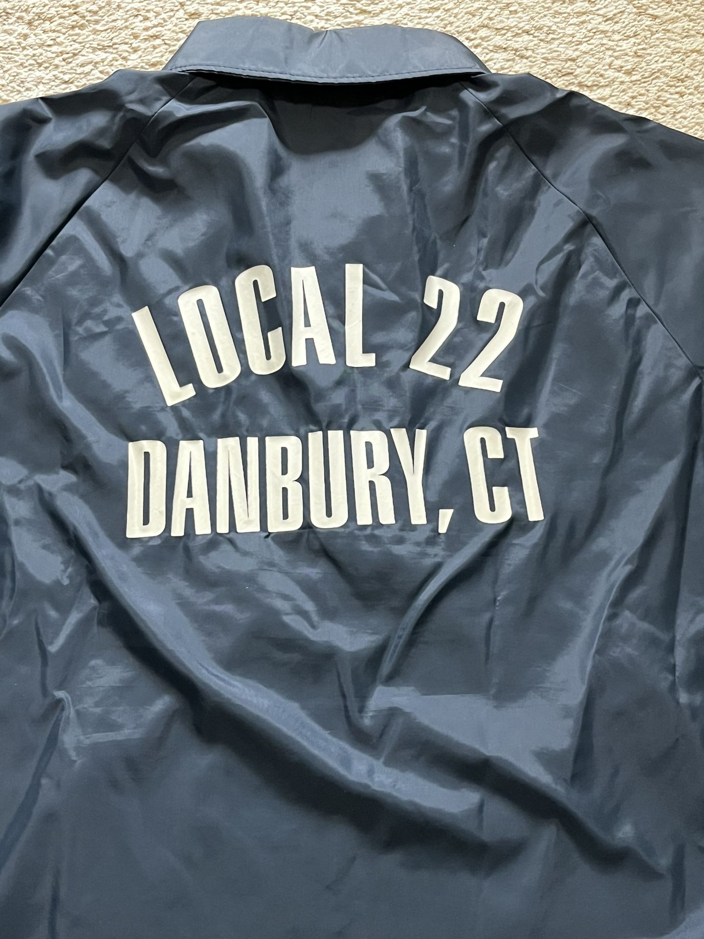 Danbury  Connecticut Local 22 Bricklayers Union Windbreaker Jacket, Xl