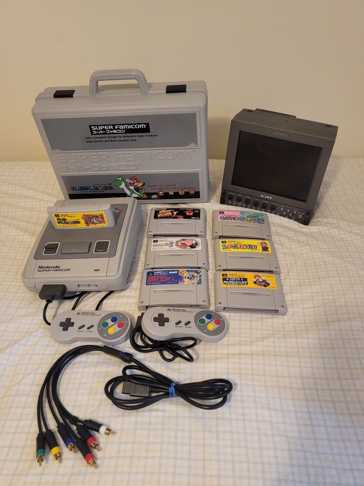 Nintendo Super Famicom + SONY LMD 9030 Professional Monitor With Games