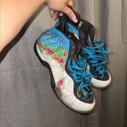 Nike Foam Posit Weatherman Size 9