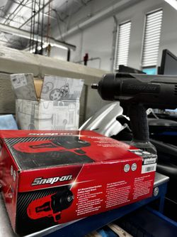 18v Snap on 1/2 Electric Gun