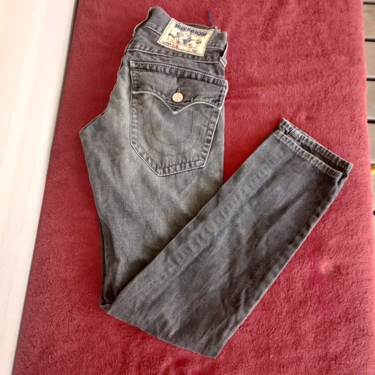 True religion world tour jeans size 28 for Men for Sale in Frostproof