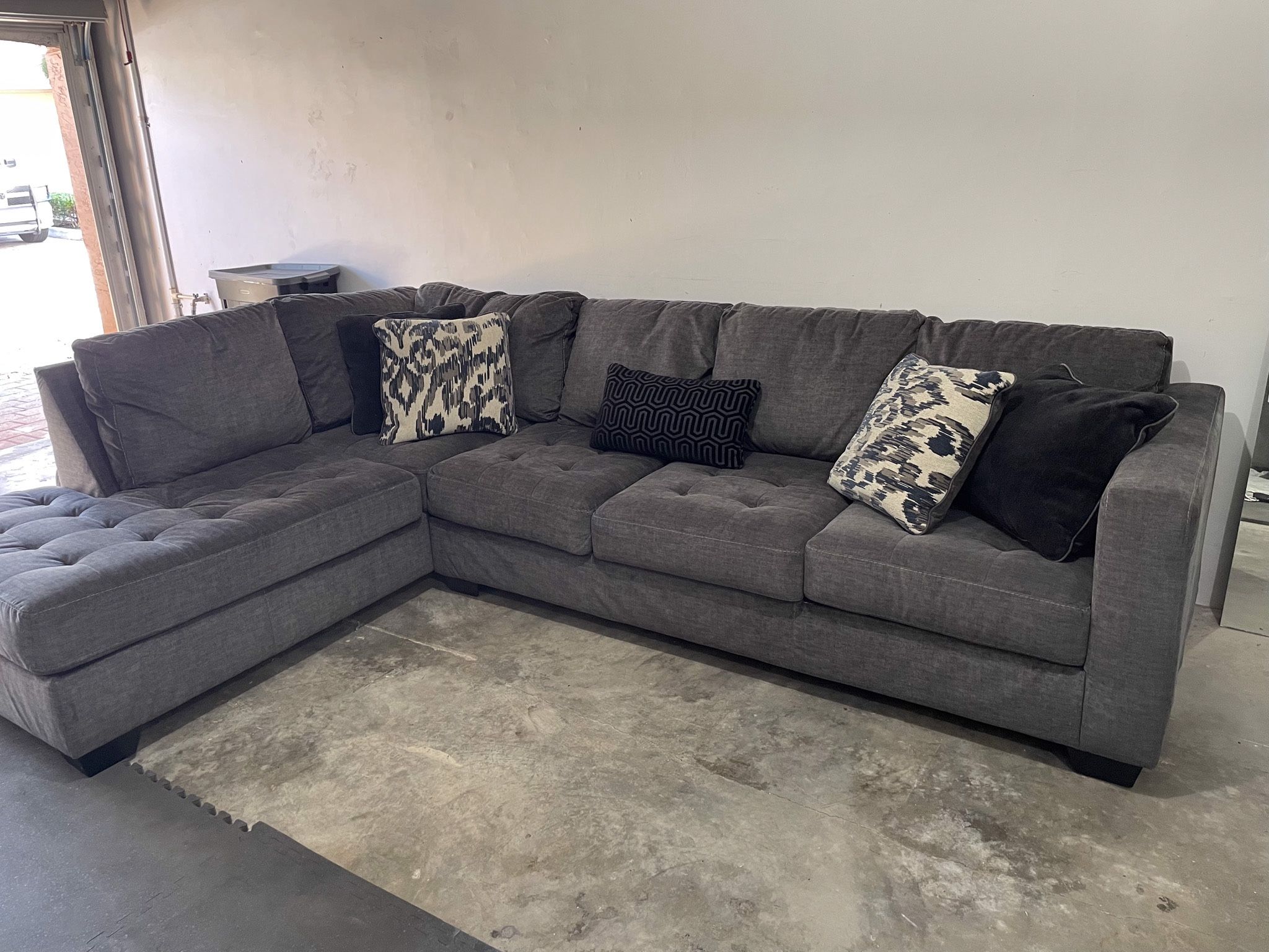 Ashley Furniture Owensbe Gray Sectional Couch with Chaise - 2 pieces