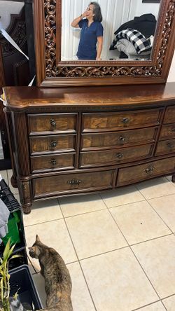 Dresser