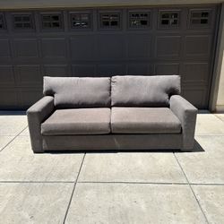 New Living Spaces Grey Sofa - FREE DELIVERY 🚛