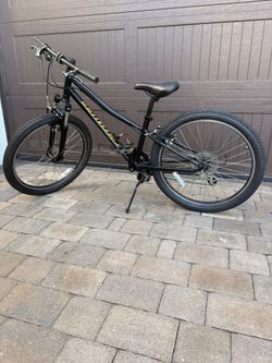 Specialized Hot Rock 24” hardtail Kids MTB